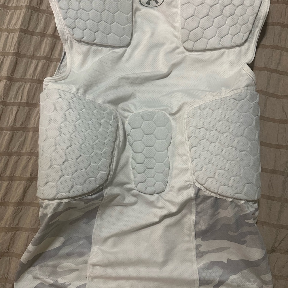 Men’s Medium padded compression shirt